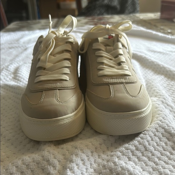 Chic Cream Lace-Up Sneakers - Picture 1 of 8